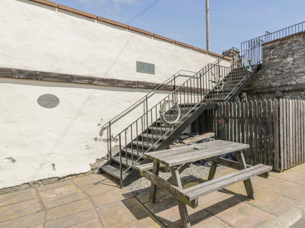 The Moorings Apartment Isle of Whithorn ภายนอก รูปภาพ